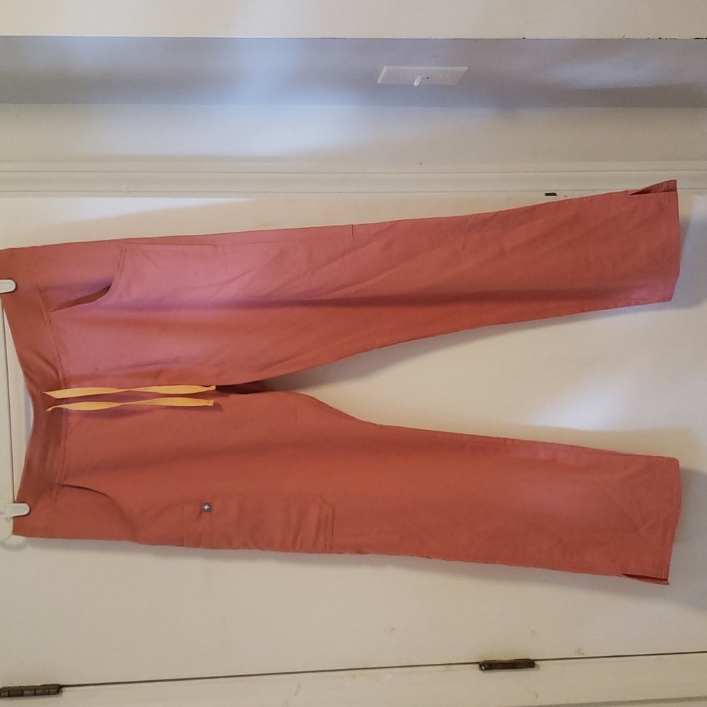FIGS Kade Cargo Scrub Pants Coral